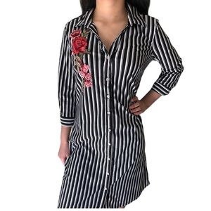 Mlle Gabrielle Black White Striped Stretch Button Down Shirt Dress size  Small